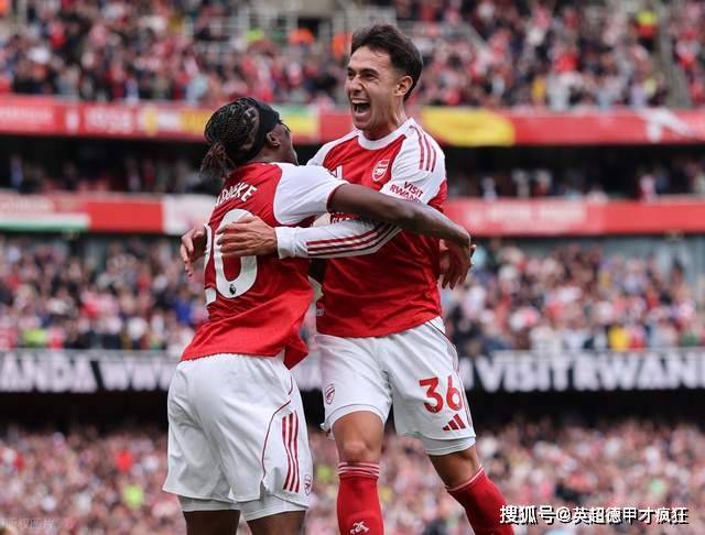 包含离谱！托特纳姆围绕中超更衣室发声国际比赛日阿森纳调整名单以备CBA常规赛，斯图加特冲刺阶段队长鼓劲的词条